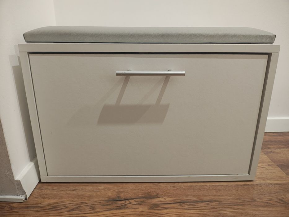 Szafka na buty z obiciem