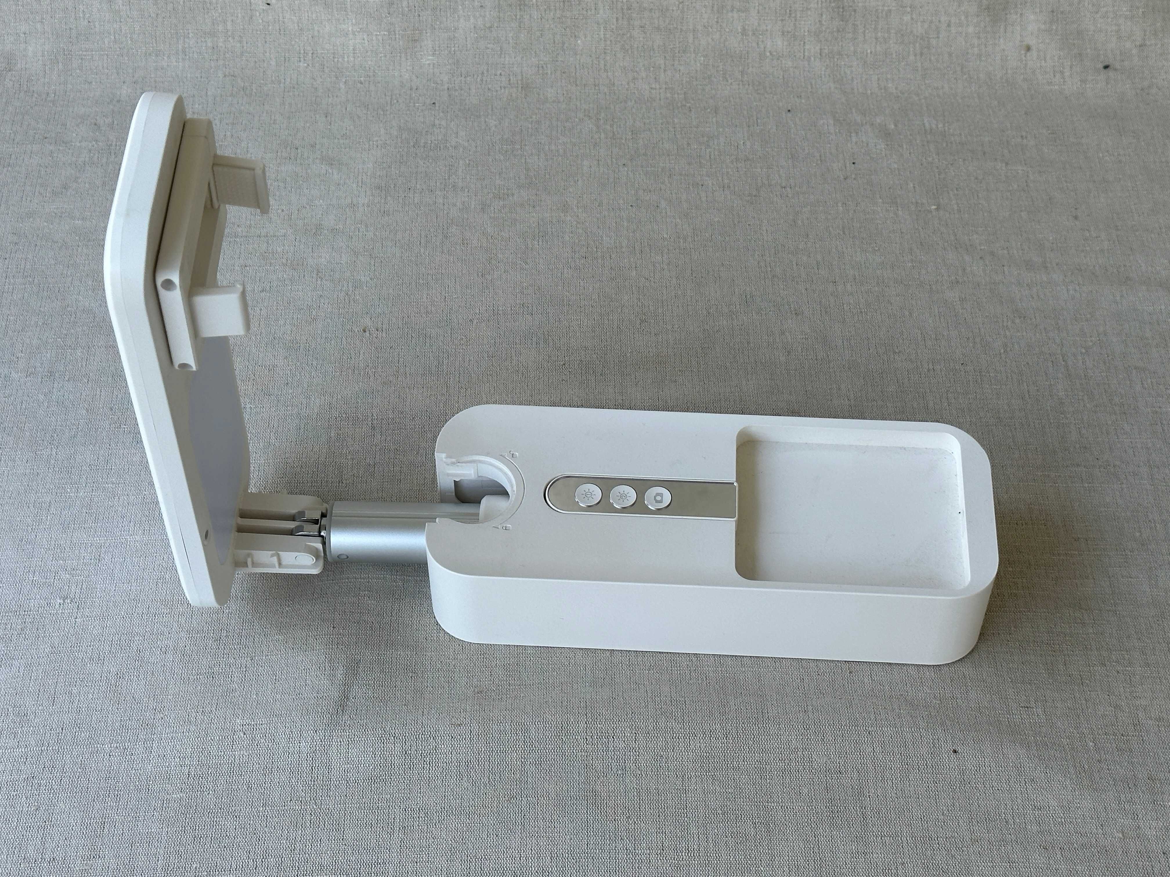 Lampka biurkowa LED z akumulatorem
