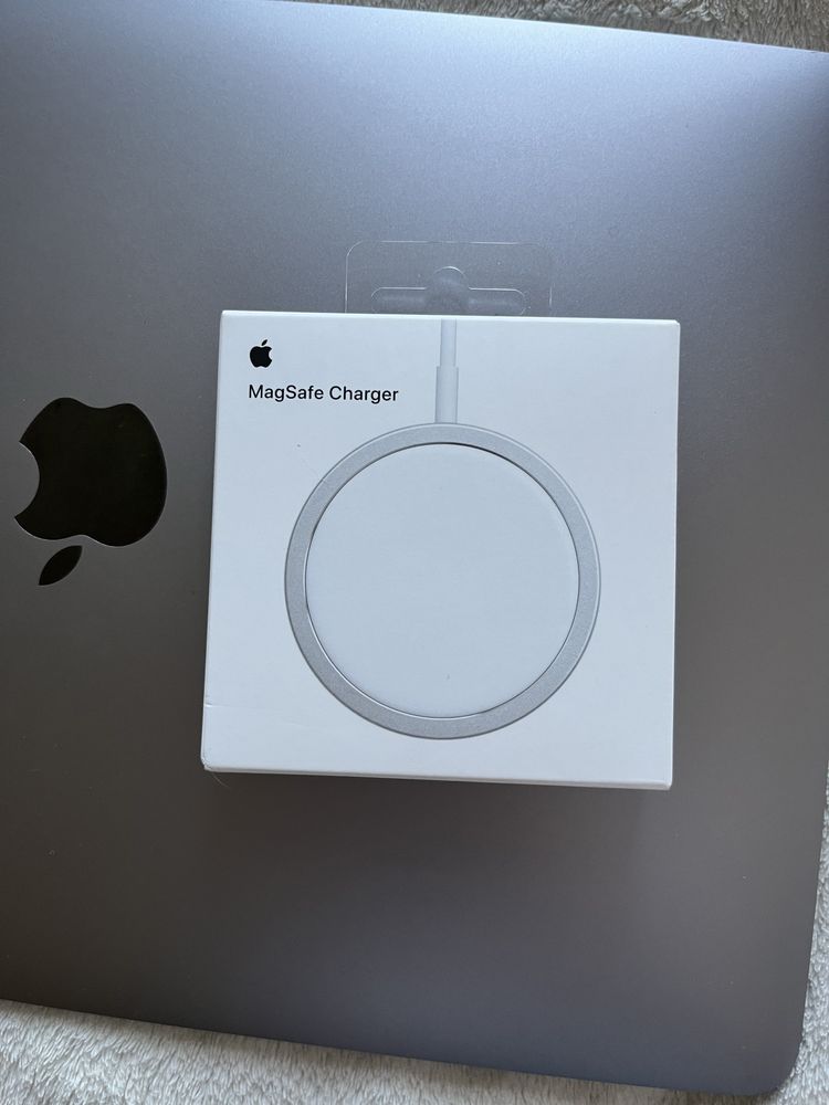 Ładowarka indukcyjna apple magsafe charger