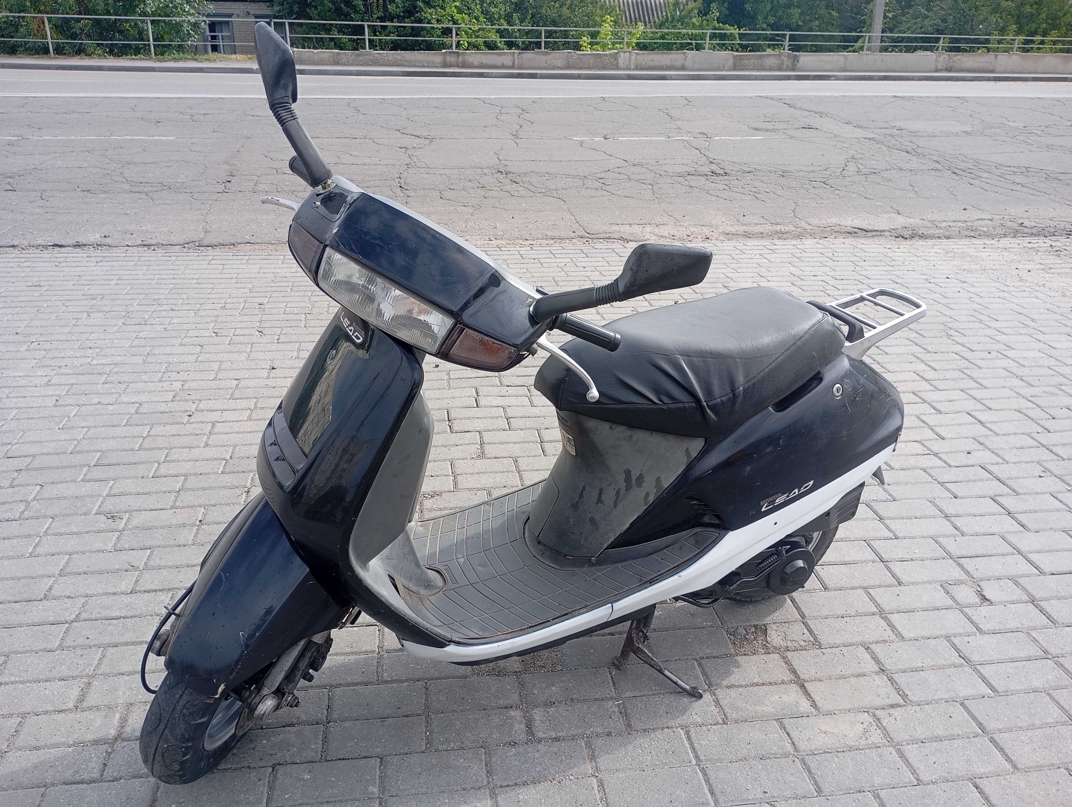 Продам honda lead в хорошем состоянии
