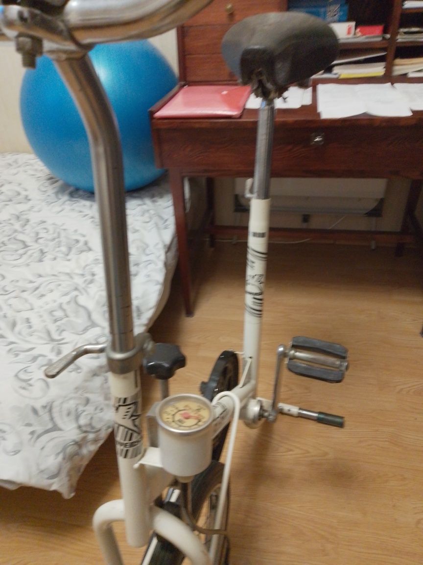 Rower stacjonarny Universal