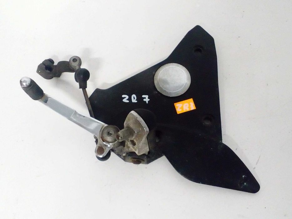 kawasaki zr 7 set lewy stelaż podnóżek dźwignia biegów