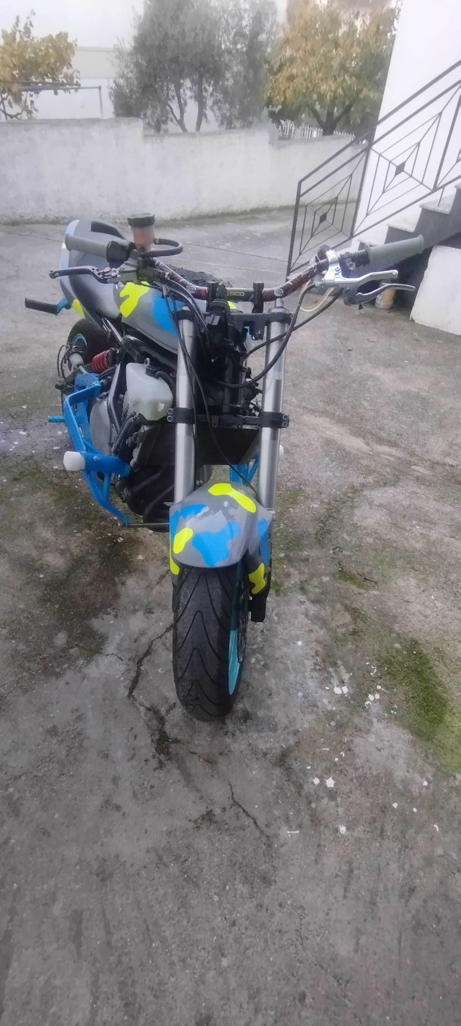 Kawasaki ER6N Stunt Freestyle