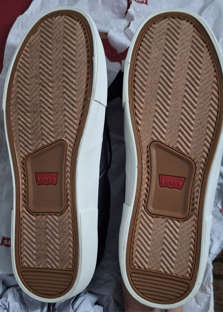 Оригінальні кеди Levi's 10.5us