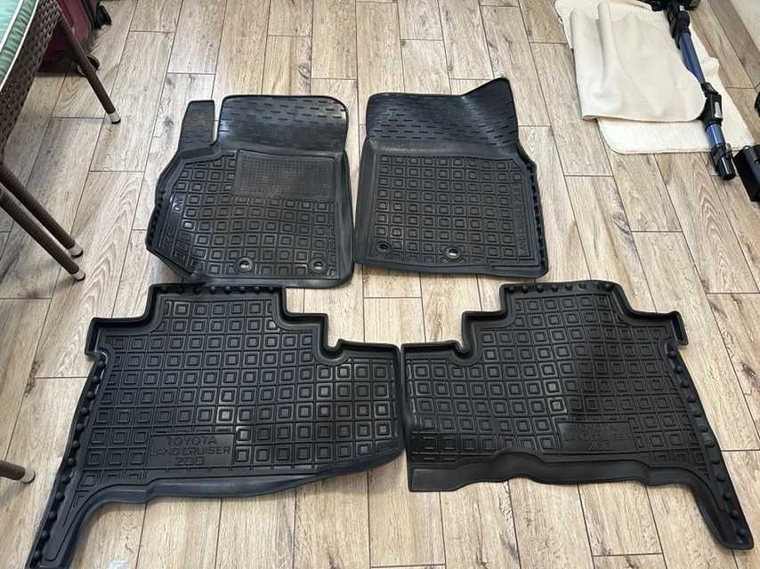 Автомобильные коврики в салон Toyota LC 200, 2016-2021 (Avto-Gumm)