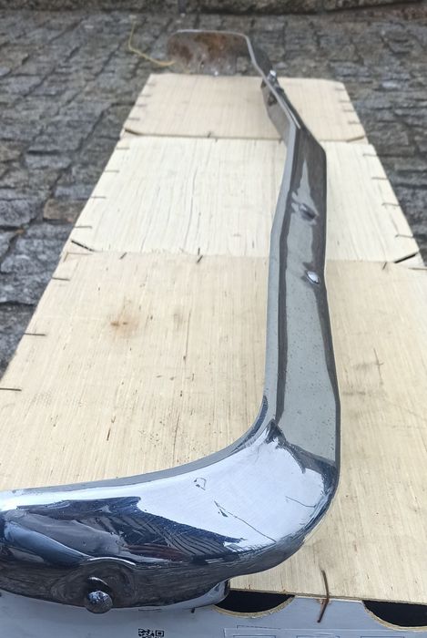 Para-choques Ford Capri MK1 Facelift