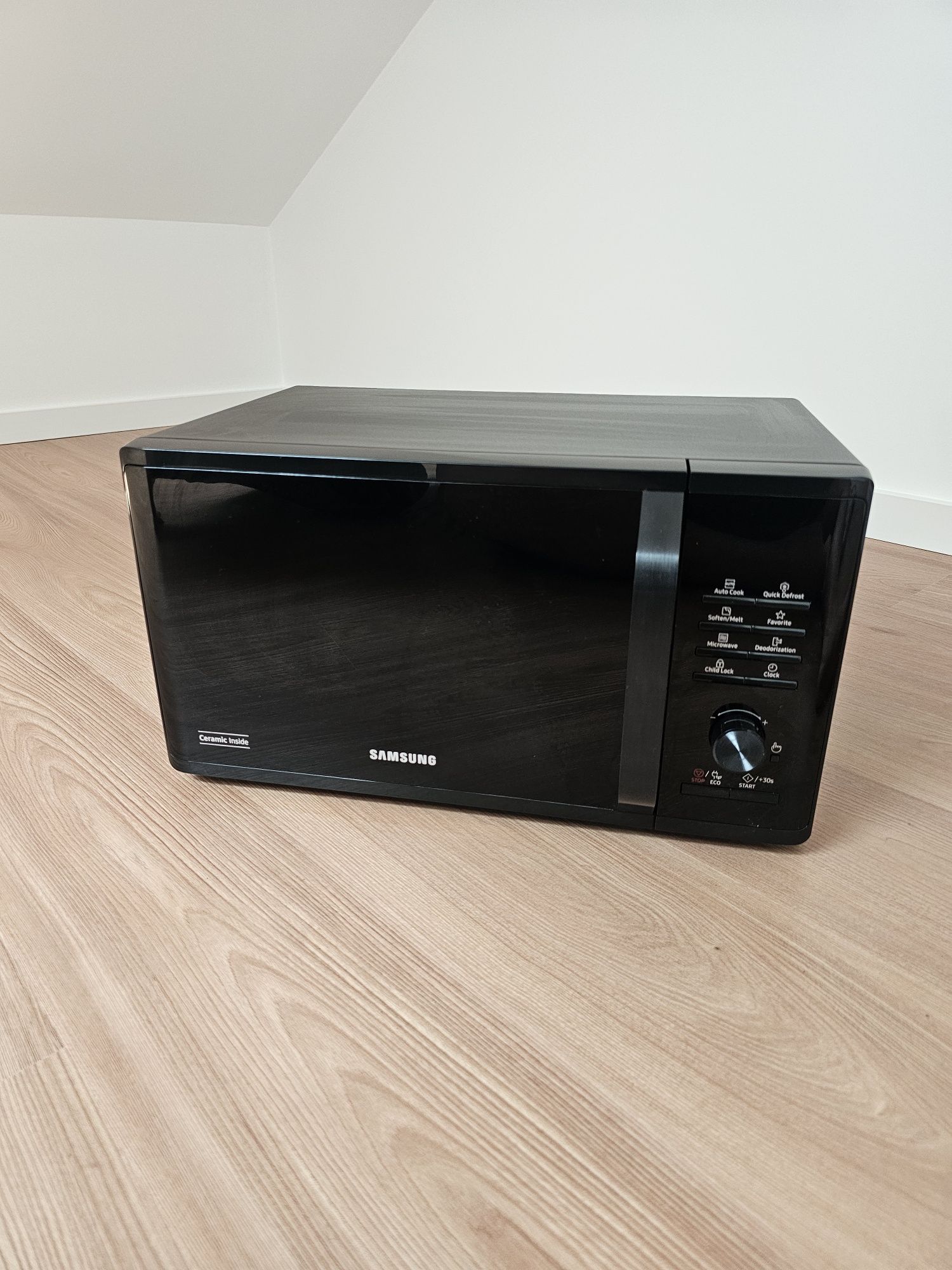 Microondas Samsung MS23K3515AK 800W