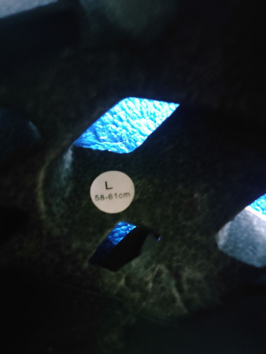 Kask rowerowy L 58,61cm  bez daszka atest