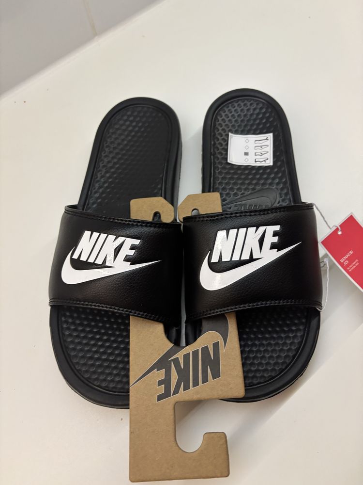 Klapki nike air bennasi new 44