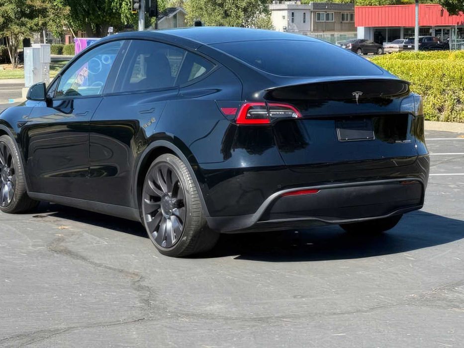 Tesla Model Y Performance      2020