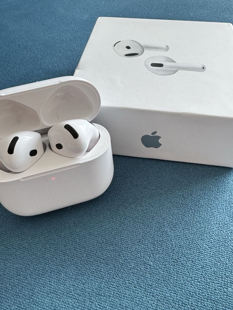 AirPods 4 Active