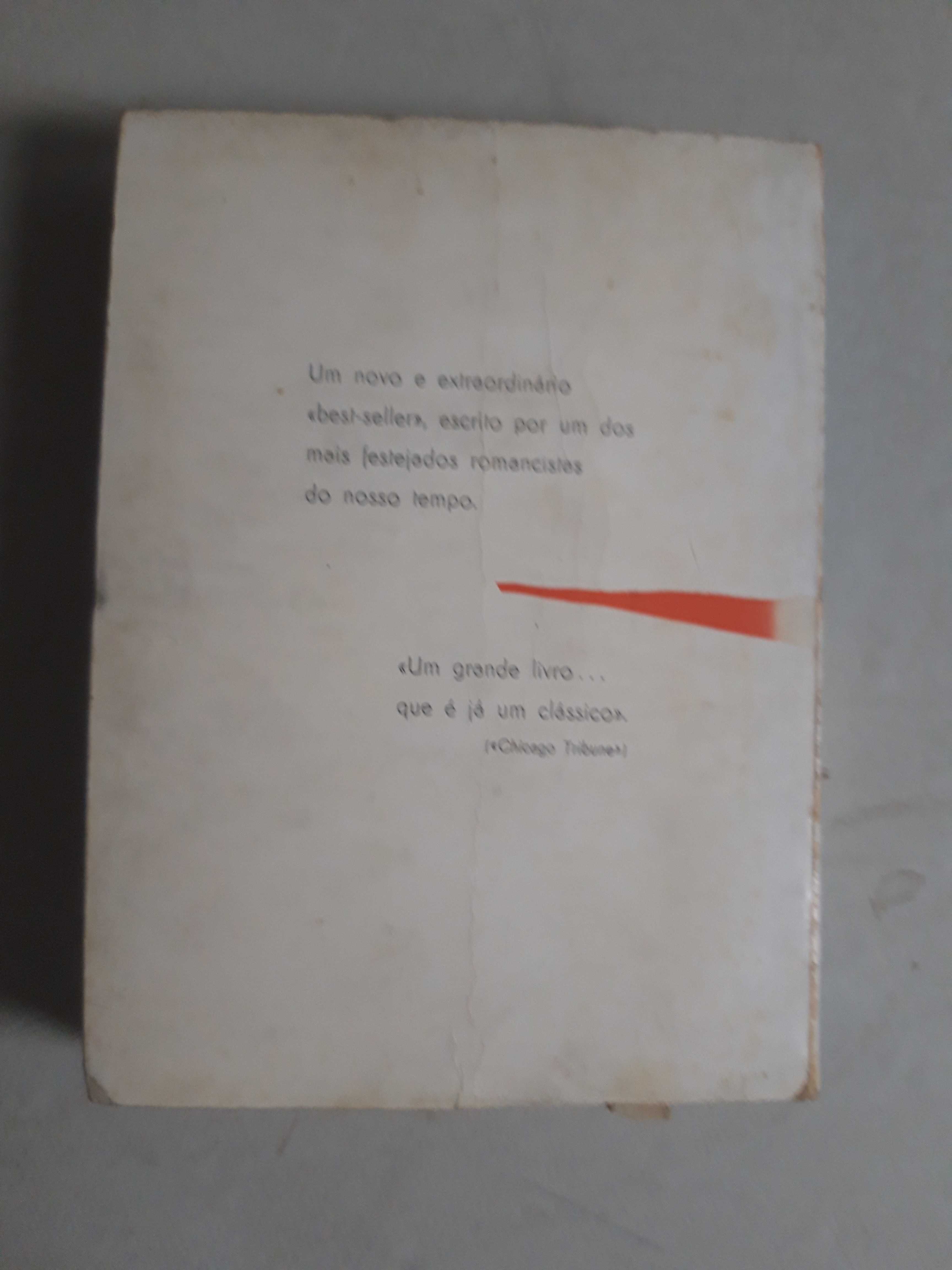 Livro PA-3 - Erich Maria Remarque - O Céu não tem Favoritos