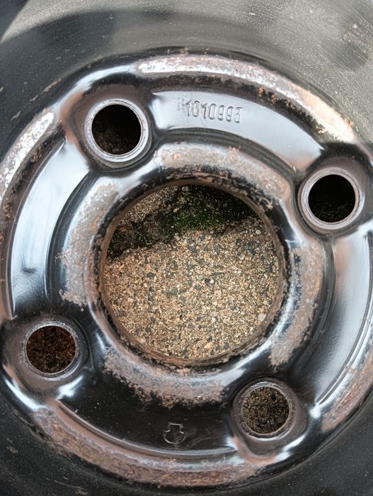 Koła zimowe Continental 175/65 R15 felga et43 (4x100) 4 szt.