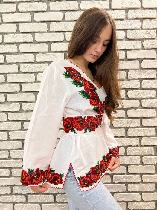 Жіноча Вишиванка (бісер)