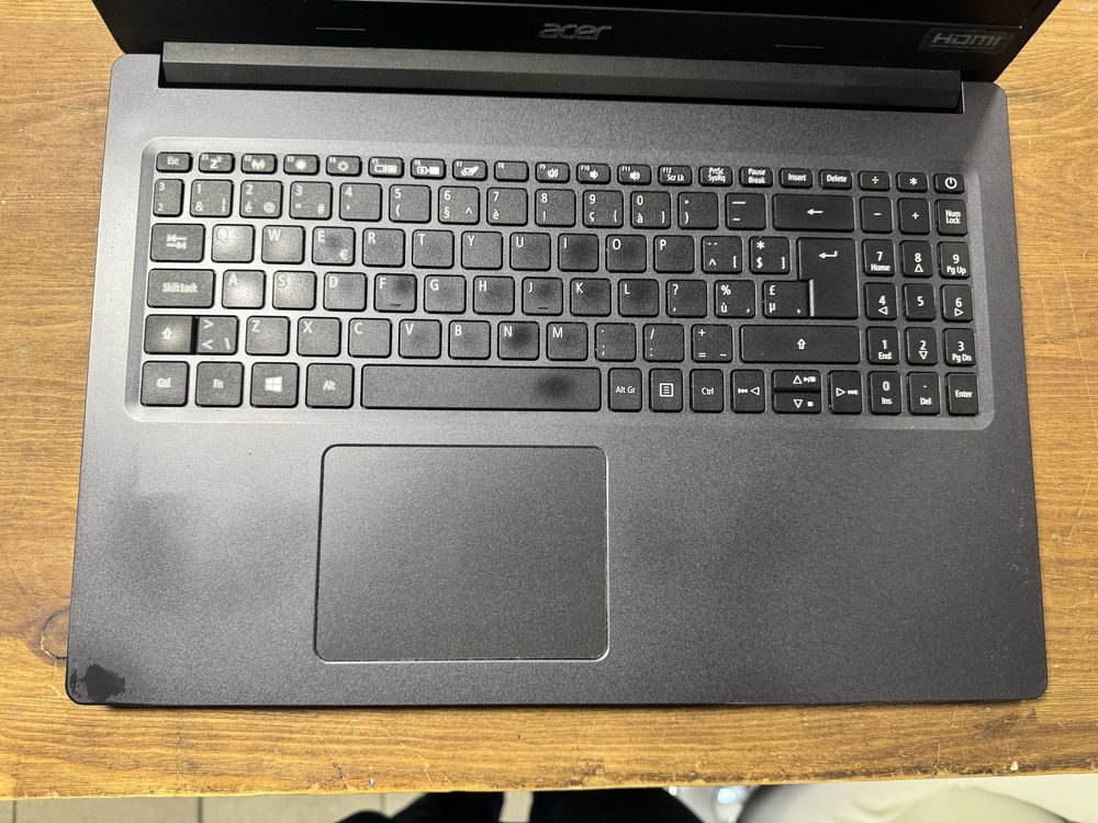 Laptop Acer Extensa 215-35G | i5-1035G1 | 8GB RAM | MX330 | 256GB