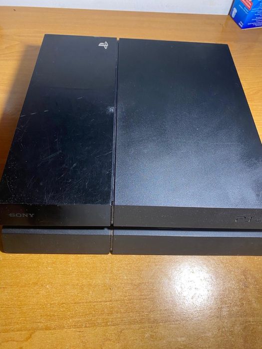 Konsola ps4 czytaj opis