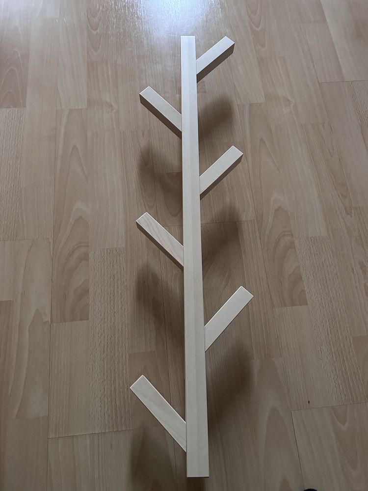 Tjusig Ikea wieszak drewniany jasny brąz