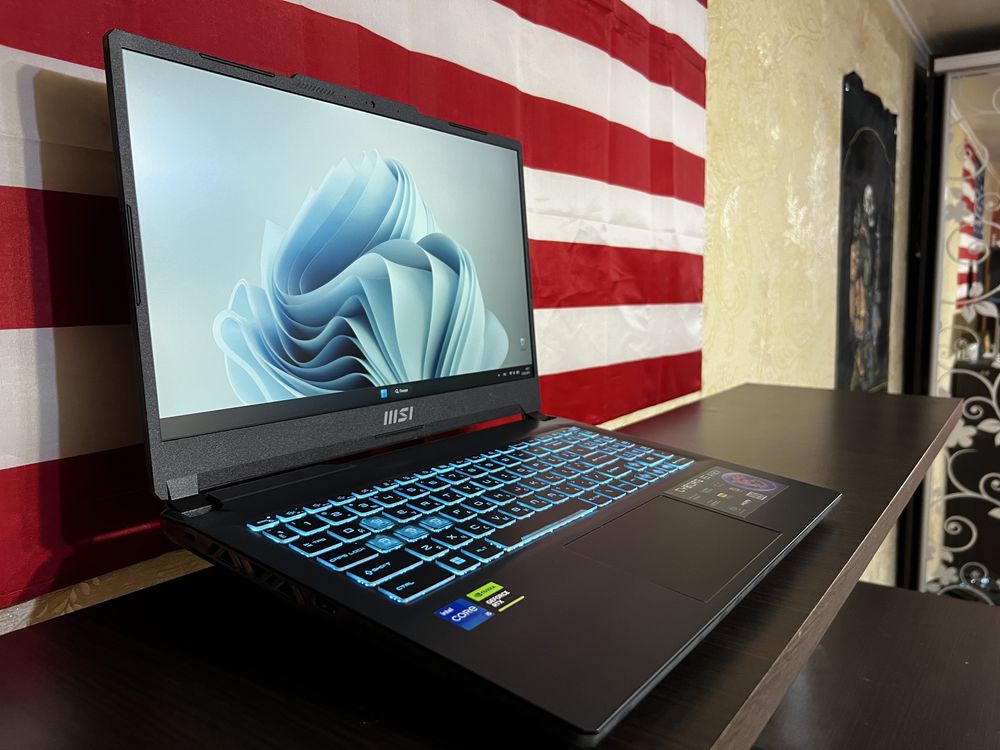 Ноутбук MSI Cyborg 15 A12VE RTX4050 i5-12450H 512GB