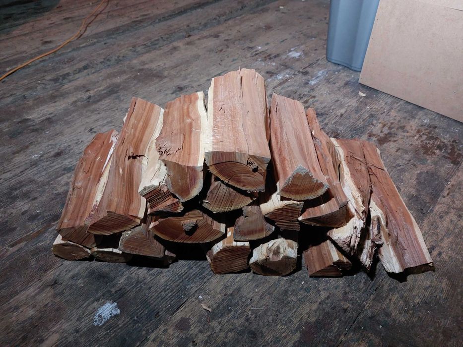 Drewno Śliwa Śliwka 15 kg do wędzenia okorowane sezonowane suche