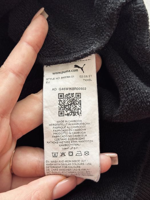 ОРИГІНАЛЬНЕ ХУД PUMA Essentia (ЧОРНЕ) Розмір M  Ідеальний Стан