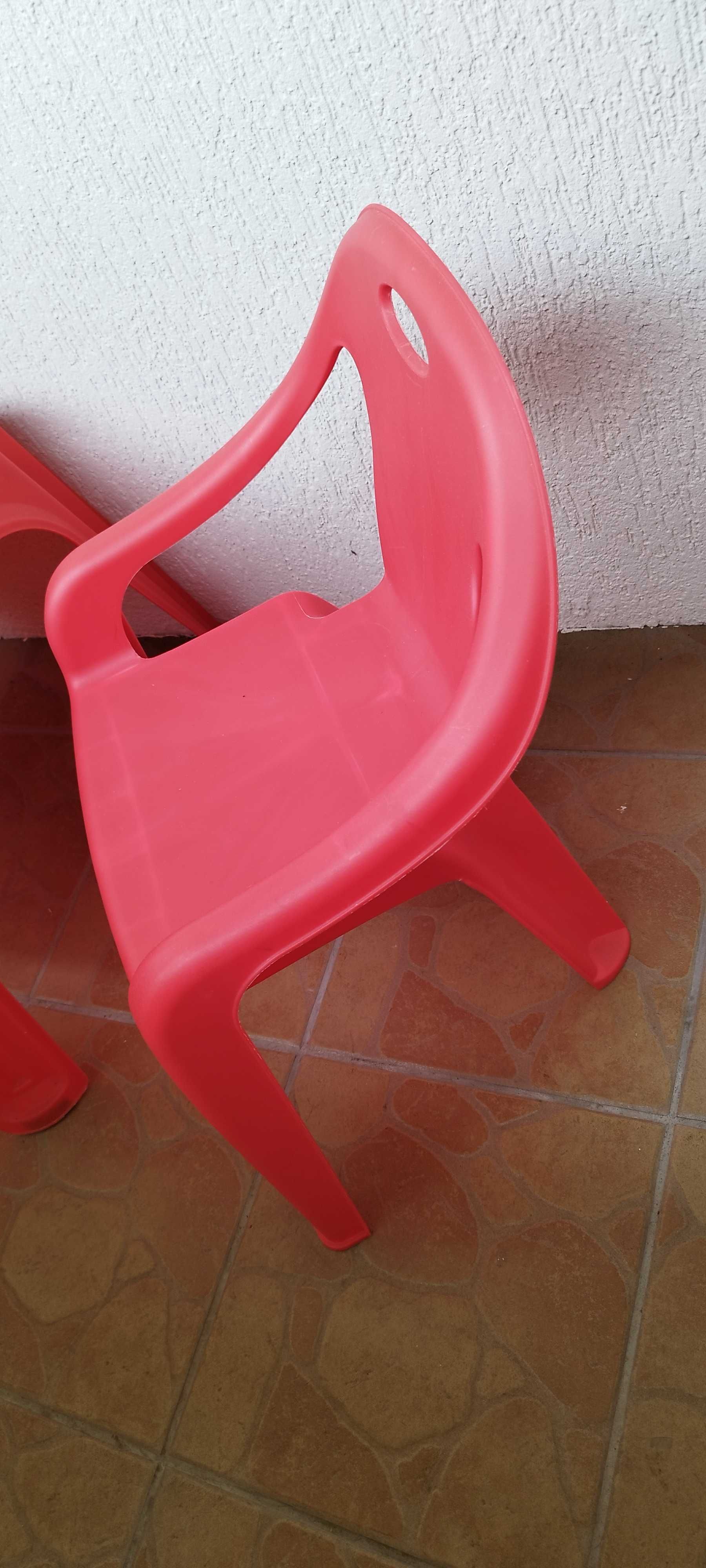 Stolik i krzesełko plastikowe dla dziecka