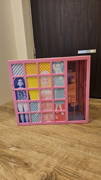 Szafa Barbie garderoba
