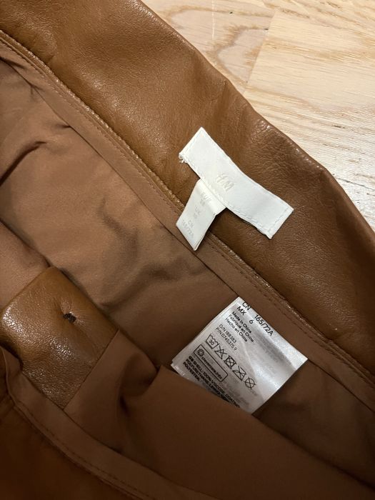 Спідниця з еко шкіри