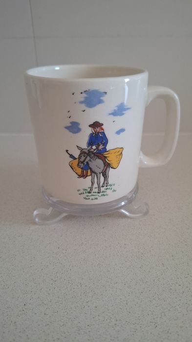Rara caneca da Fábrica de louças de Sacavém