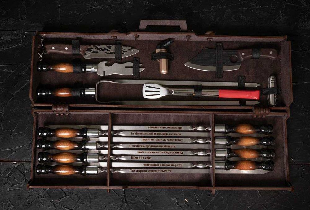 Шампуры на подарок,набор шампуров в чемодане Набір шампурів