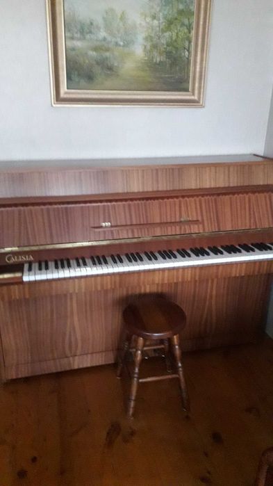 Pianino firmy  CALISJA