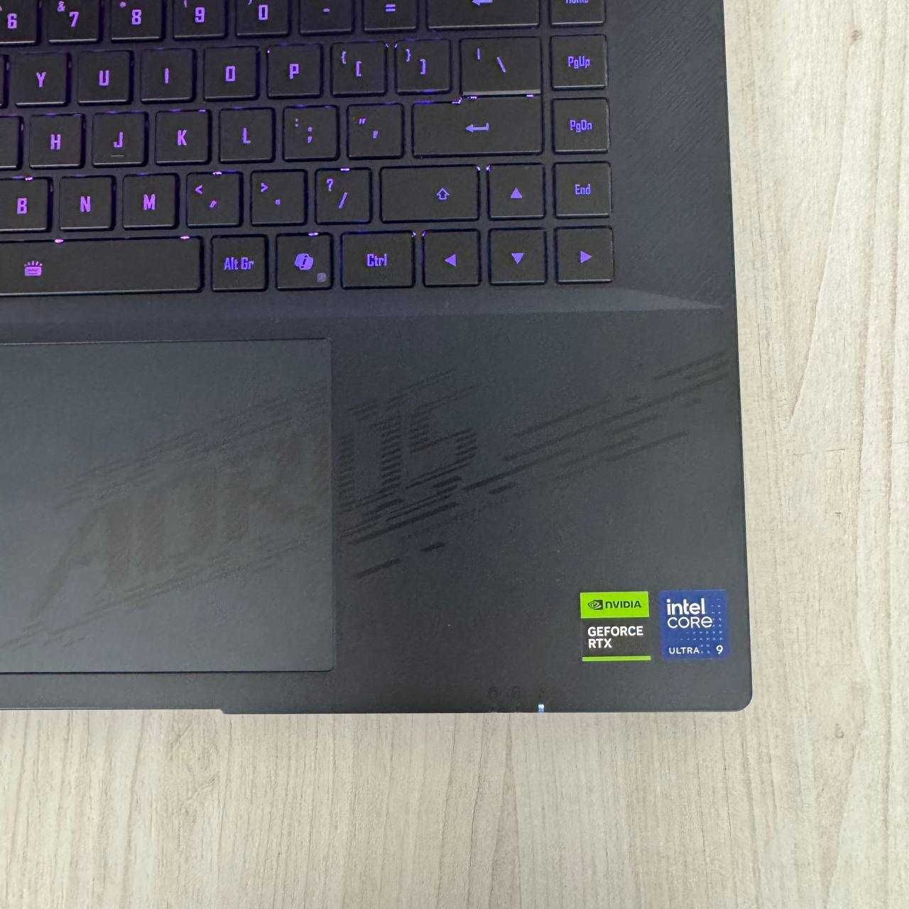 Gigabyte Aorus Master 2K OLED 240Hz Ultra 9 275HX 32GB SSD2TB RTX 5090