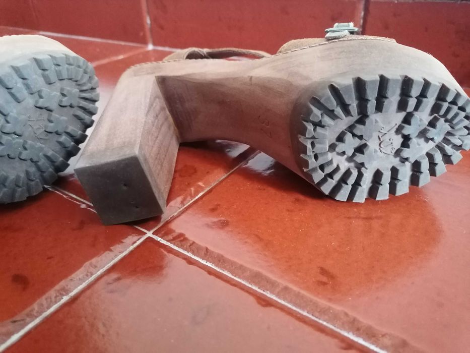 Sandálias Xuz Fantásticas