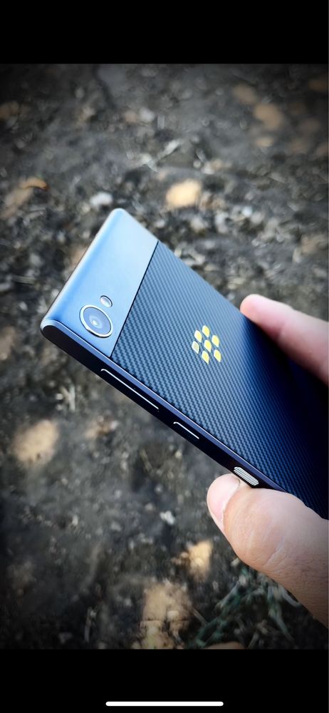 Blackberry Motion Phone
