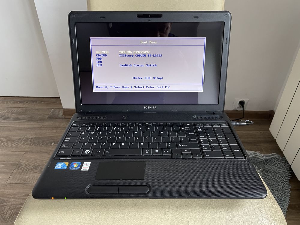 Laptop Notebook Toshiba Satellite c660 c660-108 i3 3gb ram win7