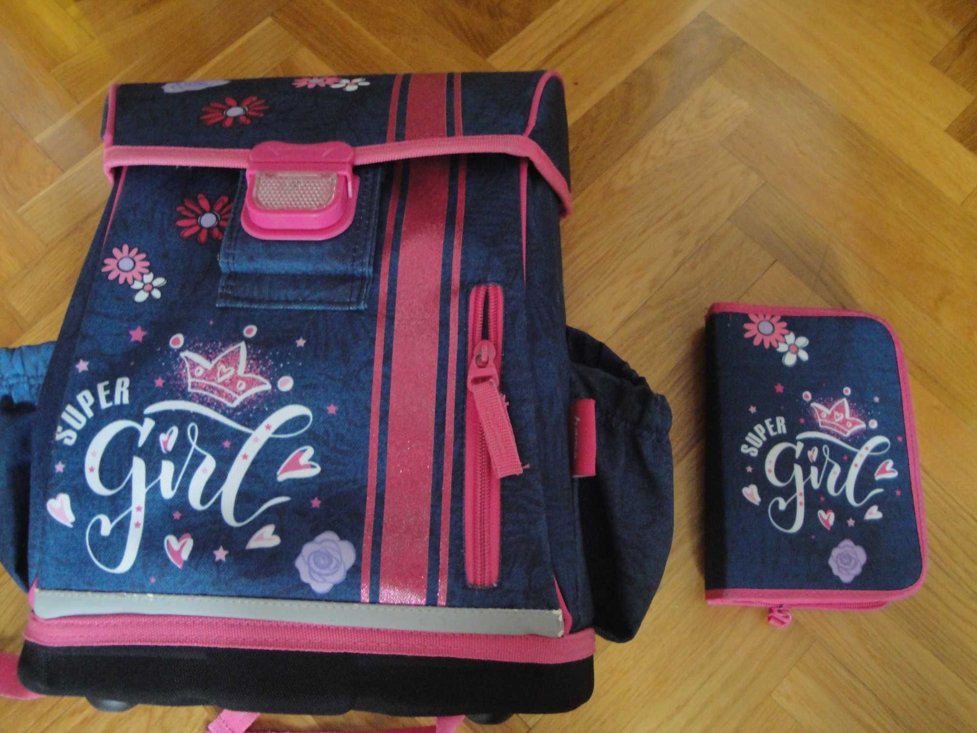 Komplet szkolny plecak + pórnik marki Hama Super Girl