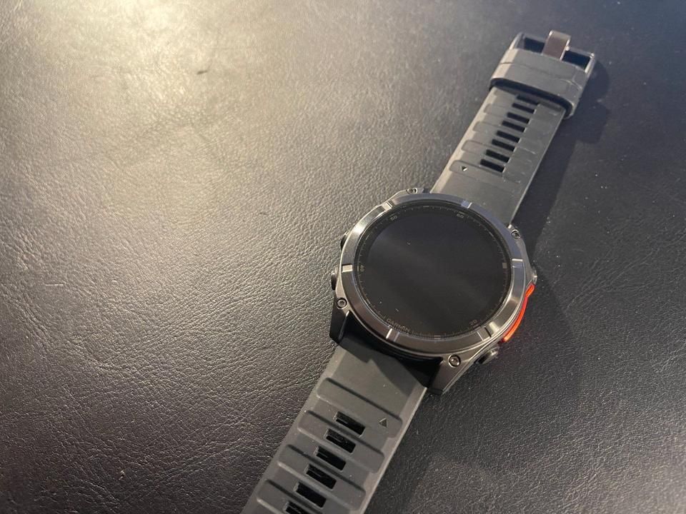 Garmin fenix 8 - ecrã AMOLED de 51 mm