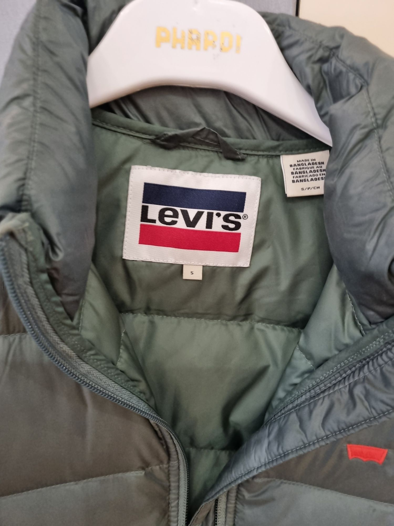 Куртка Levi's, оригінал!Одіта 1 раз!