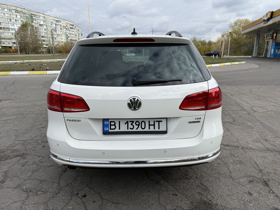 Passat B7 Не фарбований