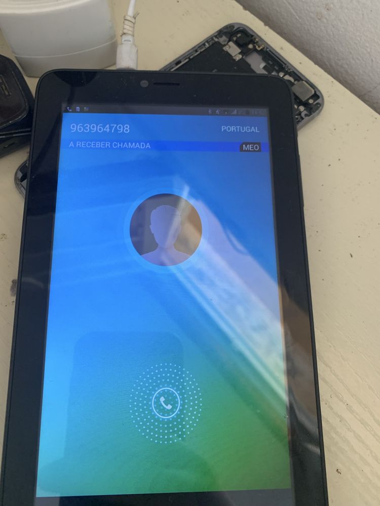 Vendo tablet novo