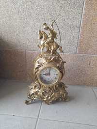 Relógio Antigo em Latão (A Pilha)