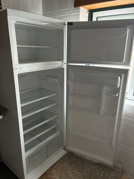 Frigorifico combinado indesit