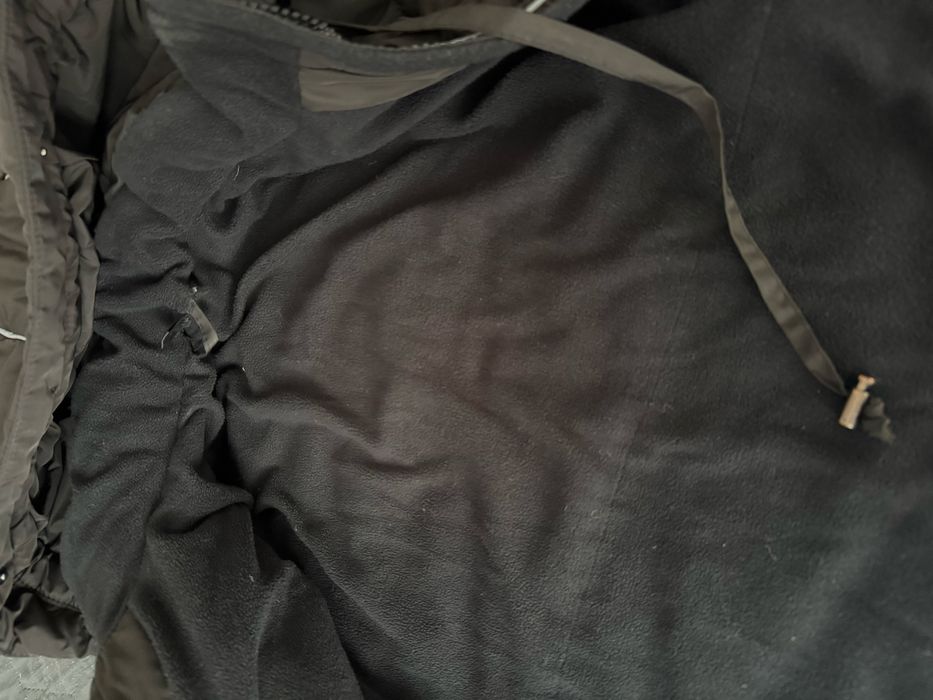 Зимова куртка на дівчинку