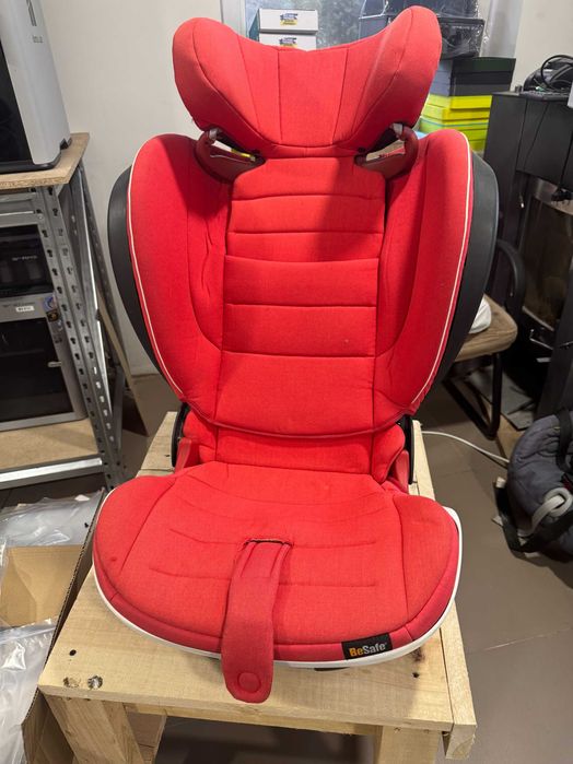 Автокрісло BeSafe Izi Flex Red Червоний