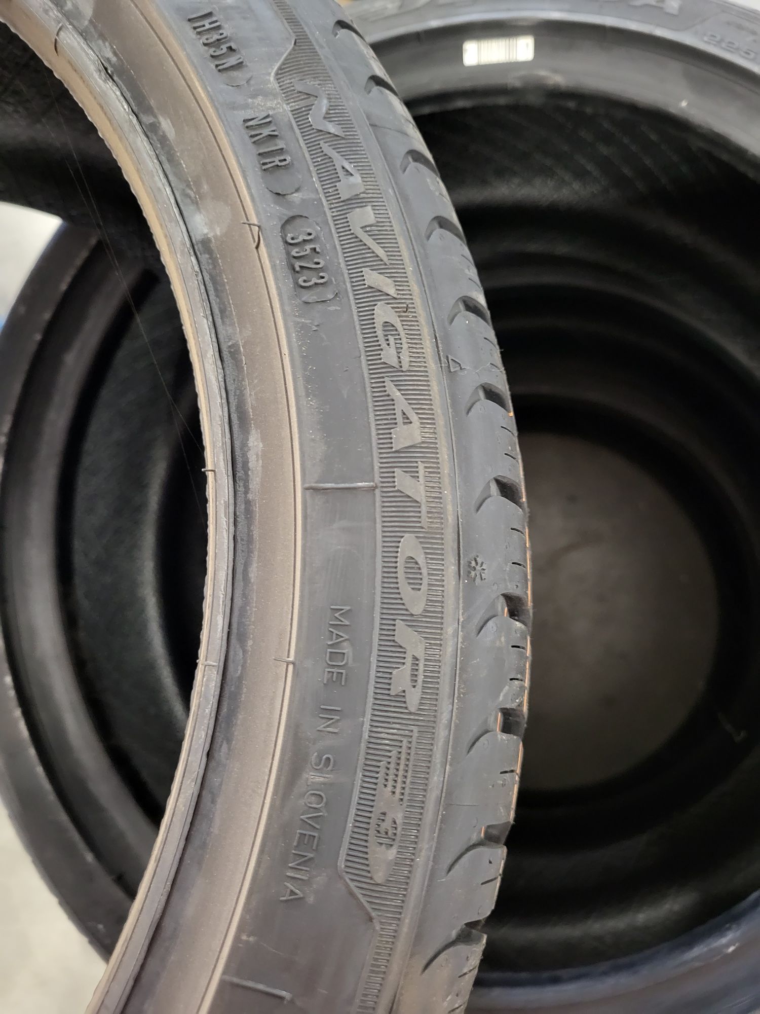 Opony całoroczne 225/40R18 92V XL Dębica Navigator 3 Montaż RANT!