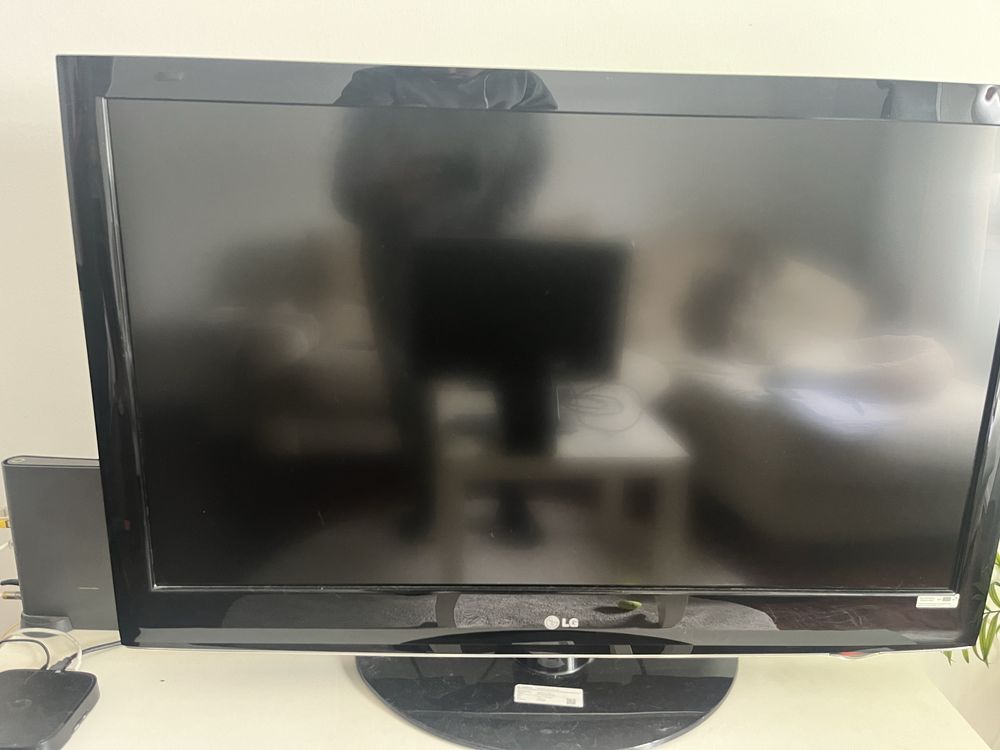 Televisão LG - 42 polegadas Full HD