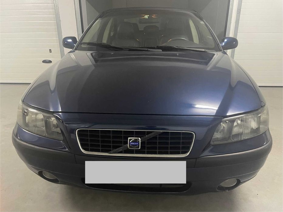 Volvo S60 D 2.0 2001 • Manual • Fiável e Confortável • Pintura Recente