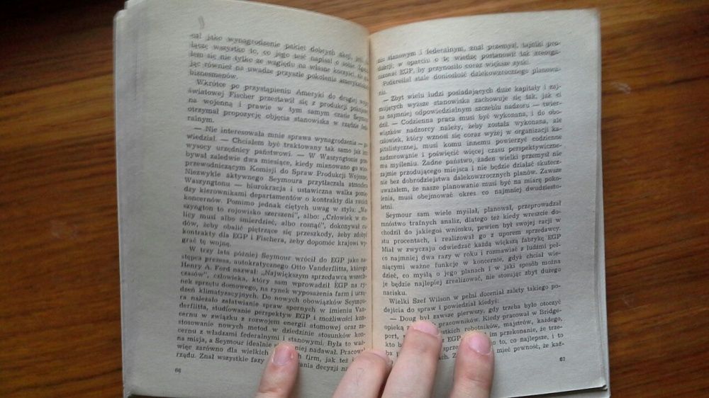 Manipulanci - Antoni Gronowicz