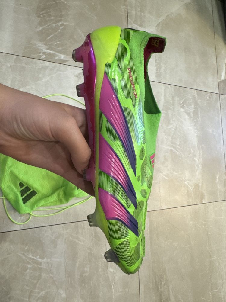 Бутсы Adidas predator