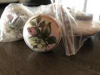 6 szt uchwytów porcelanowych do mebli