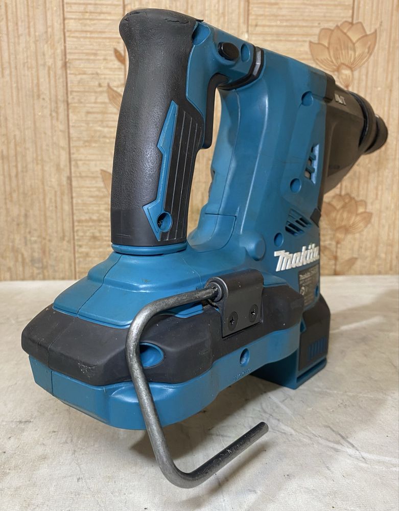 Перфоратор акумуляторний → Makita DHR281Z на 2.9 Дж. | на ДВА АКБ !